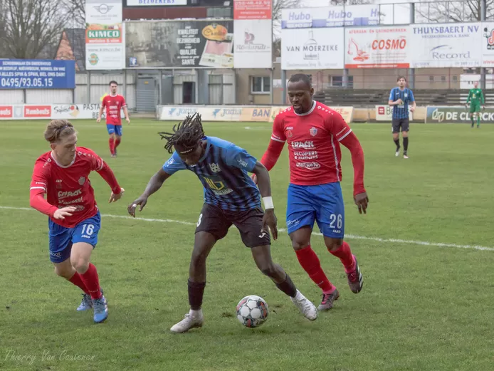 Mory Kaba helpt VW Hamme aan meer dan verdiend punt tegen leider Westhoek: “Ik denk dat de fans genoten hebben”