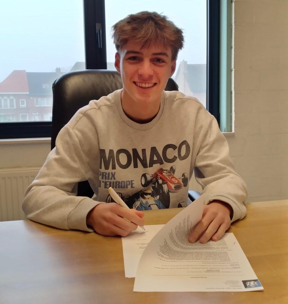Jeugdspeler Nicolas Lammens tekent bij!